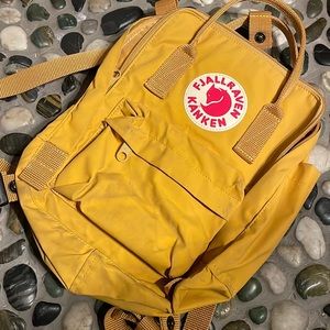 Fjallraven Kanken backpack mini
